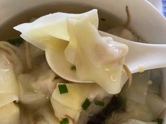 -笑来喜馄饨小笼工坊店(湖滨街店)