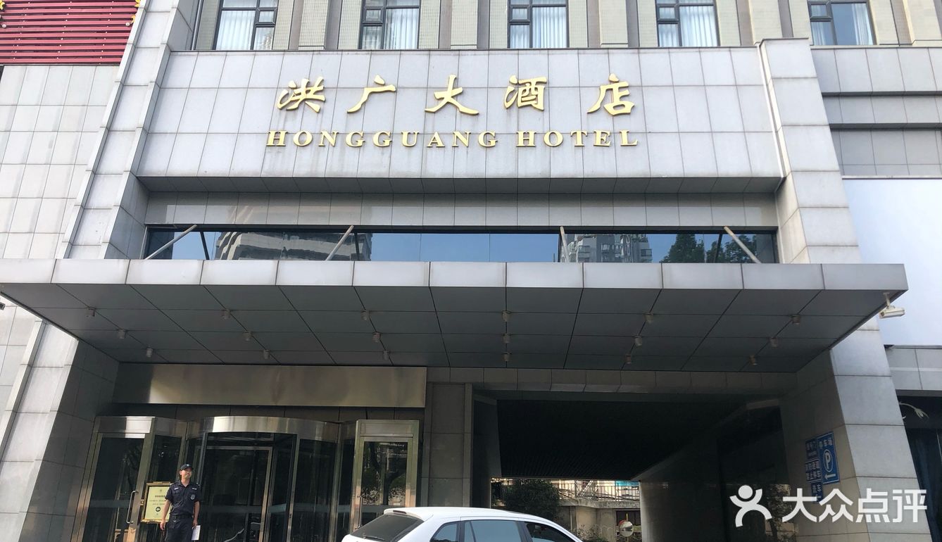 环境很好，在洪山体育馆对面
