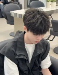 -藤野造型烫发染发