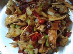 香辣鱿鱼-公寓家常菜馆(海军博物馆店)