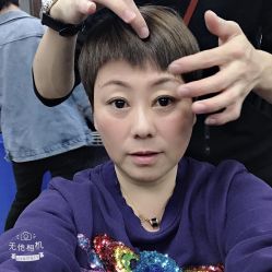 -镁连社·美联社