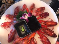 -沪小胖小龙虾(淮海中路旗舰店)