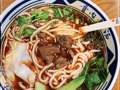 -鑫花溪牛肉米粉(凤凰街创始总店)