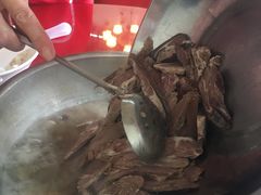 -老石黑山羊毛驴肉火锅(金凯广场店)