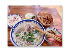 -云阿蛮云南生烫牛肉米线(奉贤路店)