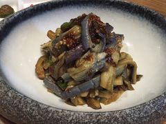 香渣渣紫茄-马仕玖煲·融合菜·酥不腻烤鸭(人大店)