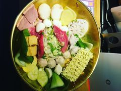 -江湖餐厅–重庆九宫格老火锅