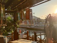 -城墙外BAR