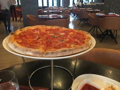 -WOLFGANG PUCK KITCHEN & BAR(迪士尼小镇店)