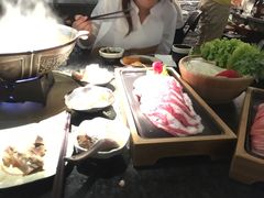 -湊湊火锅·茶憩(新中关购物中心店)