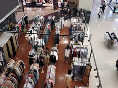 -鸿通城购物中心