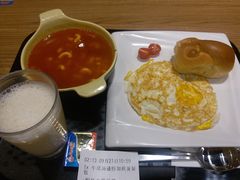 葡式牛尾汤通粉炒蛋拼鲜油餐包-大家乐(广州江南新地店)