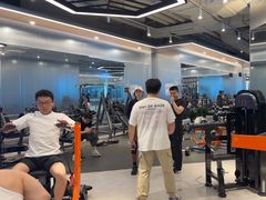 -Hi GYM嗨健身(泥城店)