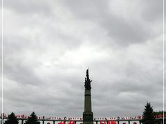 -人民防洪胜利纪念塔