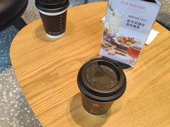 -星巴克臻选(上海合生汇1F店)
