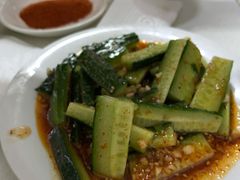 酸黄瓜条-大槐树烤肉馆