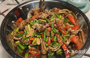 Dry Pot Squid with Rice Noodles
