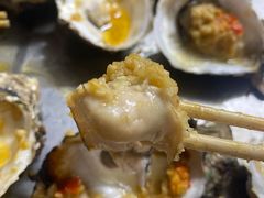 -蚝哥花姐湛江烤生蚝(美丽湾市场店)