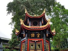 -峨眉山报国寺