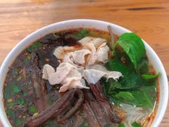 -龙树园麻辣米线