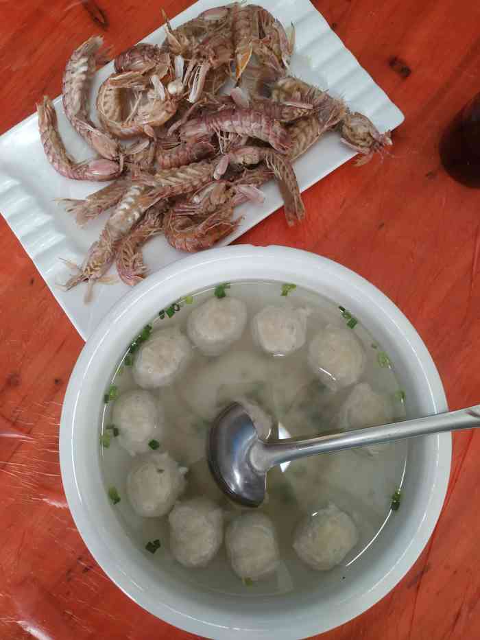 黄岐湾海鲜吧-"跟朋友到连江玩,顺便来黄岐吃个海鲜.路上.