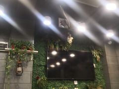-愉肴麻辣香锅(中山路店)
