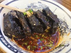 -黑白电视长沙小吃(美林M·LIVE天地东座店)