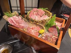 -山川小町·极番烧肉(新地假日广场店)