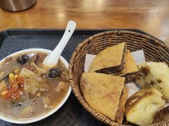-穆彦华逍遥镇胡辣汤(岗坡路店)