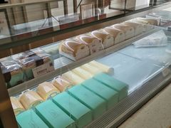 -顶东面包花园·生日蛋糕(世博店)