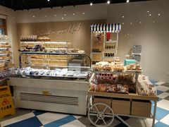 面包甜点陈列柜-85度C(生甜甜圈研究工坊·上海局门店)