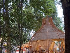 -二荆条·蜀鲜汇城市森林火锅