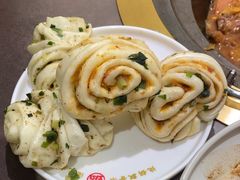 -锅飘飘·东北铁锅炖(雨花客厅店)