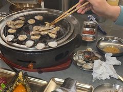 -围炉肉舍•炭烤活鳗•丹东海鲜烤肉(步行街店)