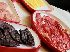 -毛辣果·贵州红酸汤牛肉火锅(西单店)