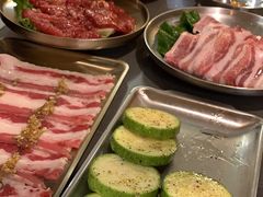 -围炉肉舍丹东海鲜烤肉·烤活鳗(步行街店)