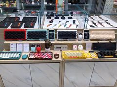 -微缤礼物(青岛海信广场店)