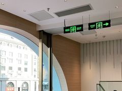 -奈雪的茶(百盛店)