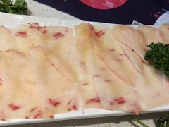 胸口朥-牛村来人潮汕牛肉火锅(西单店)