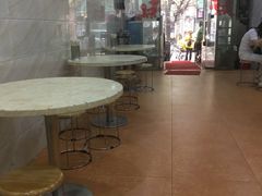用餐区-信行丰炖品皇店(光孝路店)