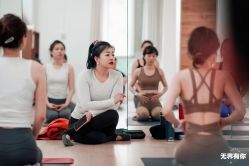 -无界瑜伽普拉提