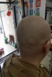 -兰建理发店