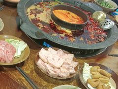 -黄潇洒老火锅(九眼桥宏济巷店)