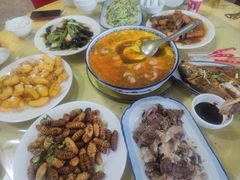 -华龙特色大骨鸡农家菜馆