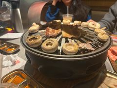 -草家酱蟹炭火烤肉店(珲春南路一店)