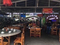 大堂-四川小胡子海鲜(丁村万人海鲜广场店)