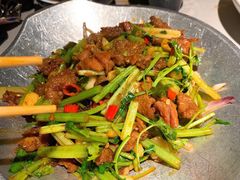 小炒黄牛肉-额娘·现烙春饼烤鸭(太原总店)