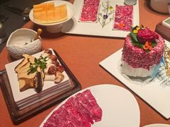 -左庭右院鲜牛肉火锅黑金店(陆家嘴中心店)
