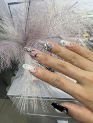 -尤米一站式美甲美睫