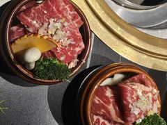 -山川小町·极番烧肉(新地假日广场店)